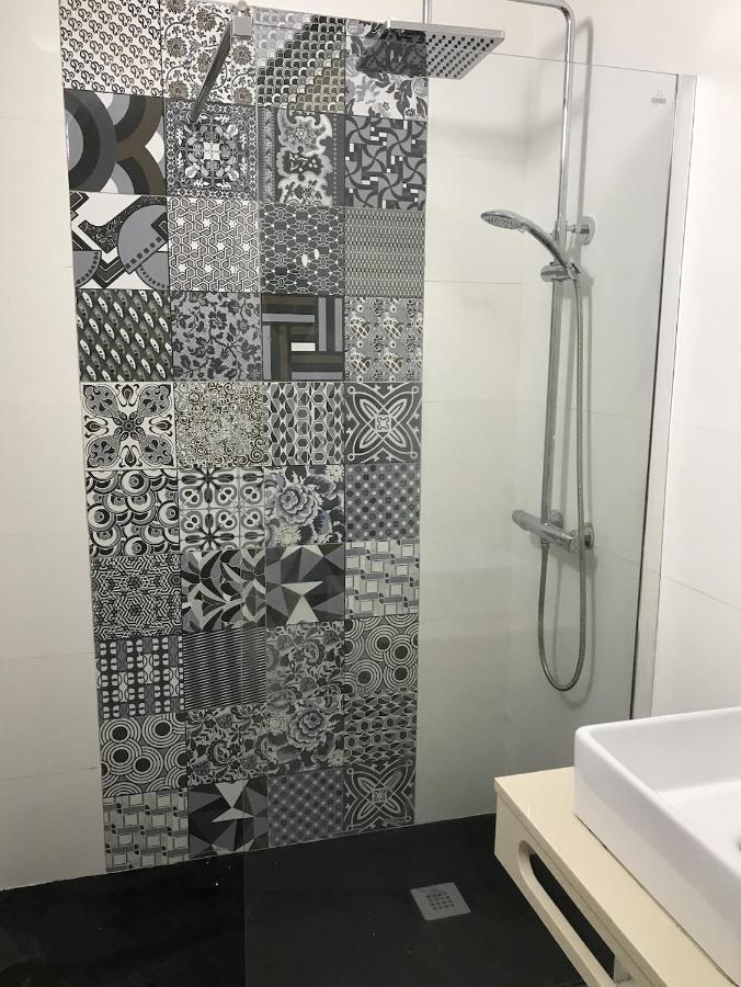 Apartment Turyva Tarongers 5 - Modern 1-bed & 5 Min To